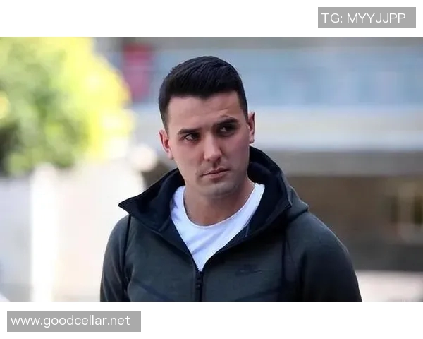 男生为何对足球明星情有独钟背后的心理与文化因素分析 男生为何对足球明星情有独钟背后的心理与文化因素分析