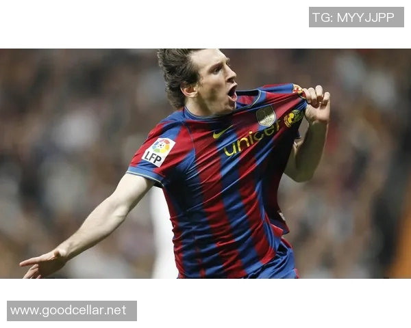 新一代足球明星帅气照片大赏展现青春活力与运动魅力 新一代足球明星帅气照片大赏展现青春活力与运动魅力