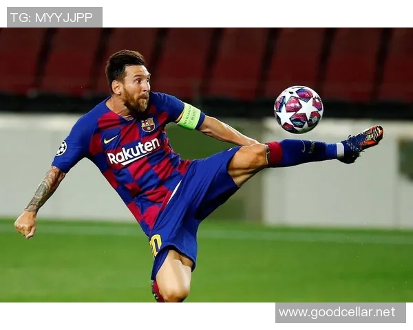 扁头足球明星的精彩瞬间与成就揭秘及其经典图片展示